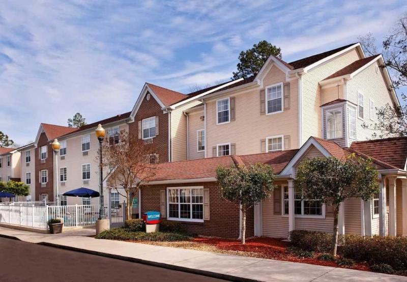 Alluxsuites At 1876, Ascend Hotel Collection Tallahassee Dış mekan fotoğraf
