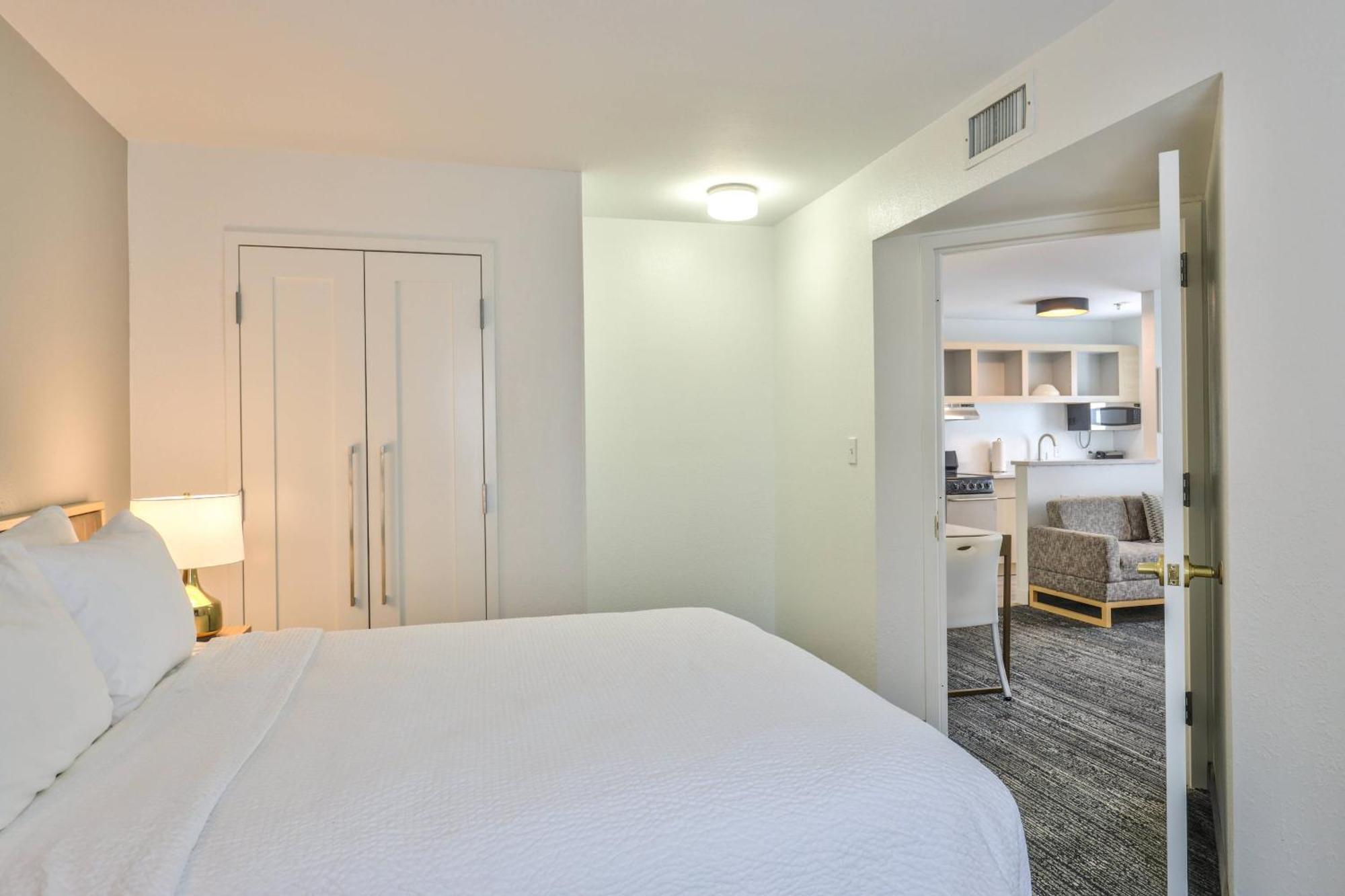 Alluxsuites At 1876, Ascend Hotel Collection Tallahassee Dış mekan fotoğraf