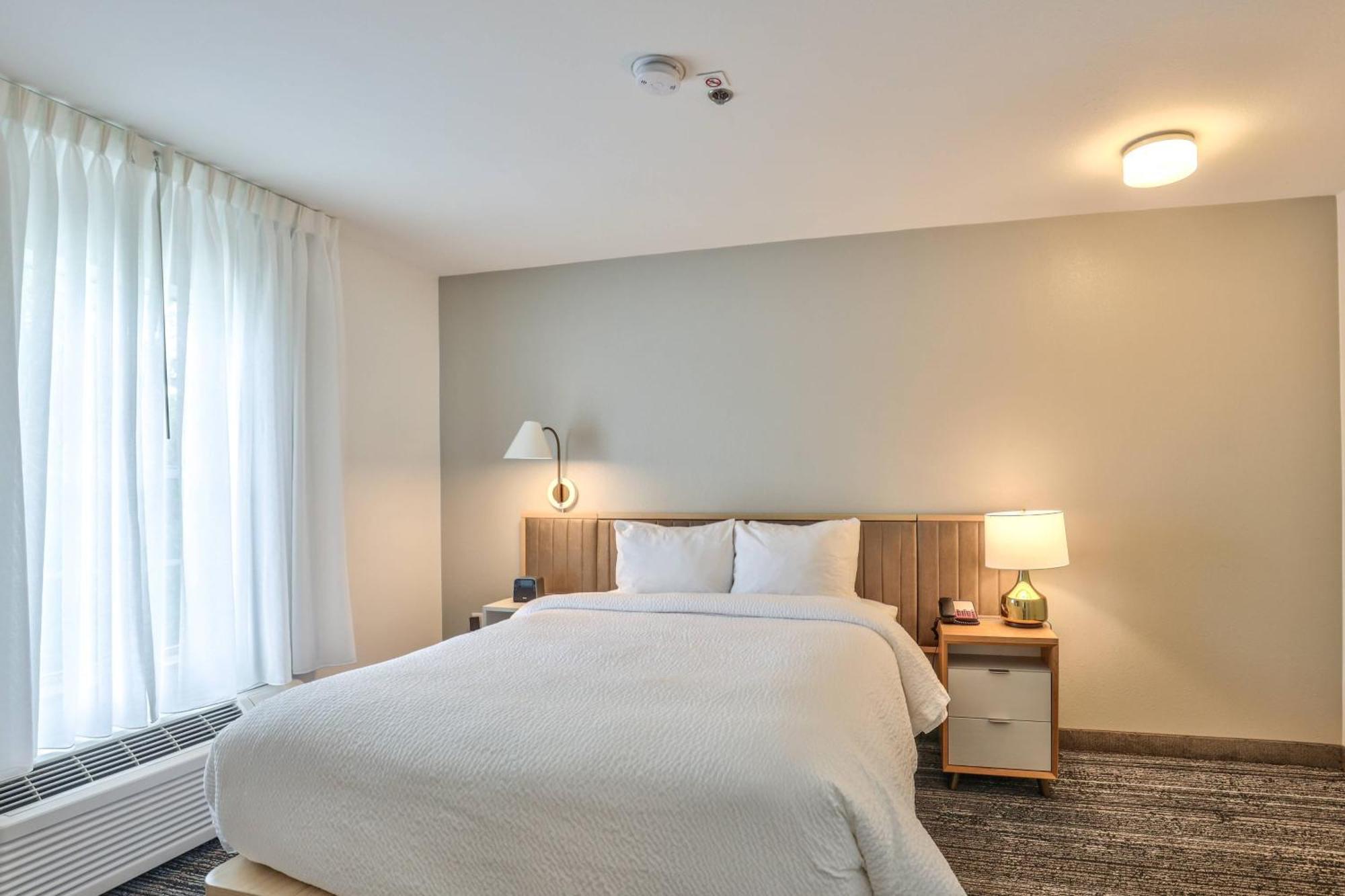 Alluxsuites At 1876, Ascend Hotel Collection Tallahassee Dış mekan fotoğraf