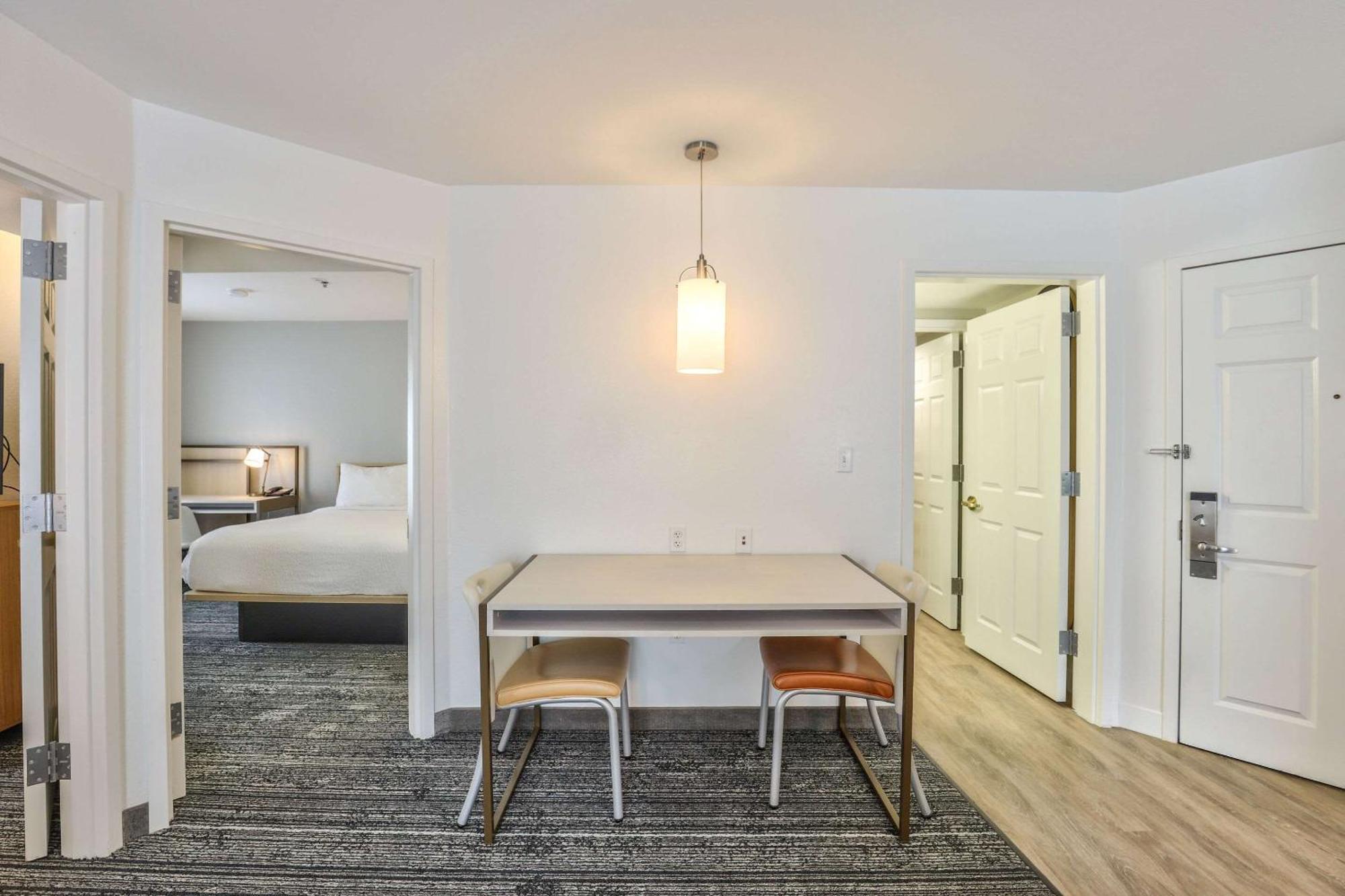 Alluxsuites At 1876, Ascend Hotel Collection Tallahassee Dış mekan fotoğraf