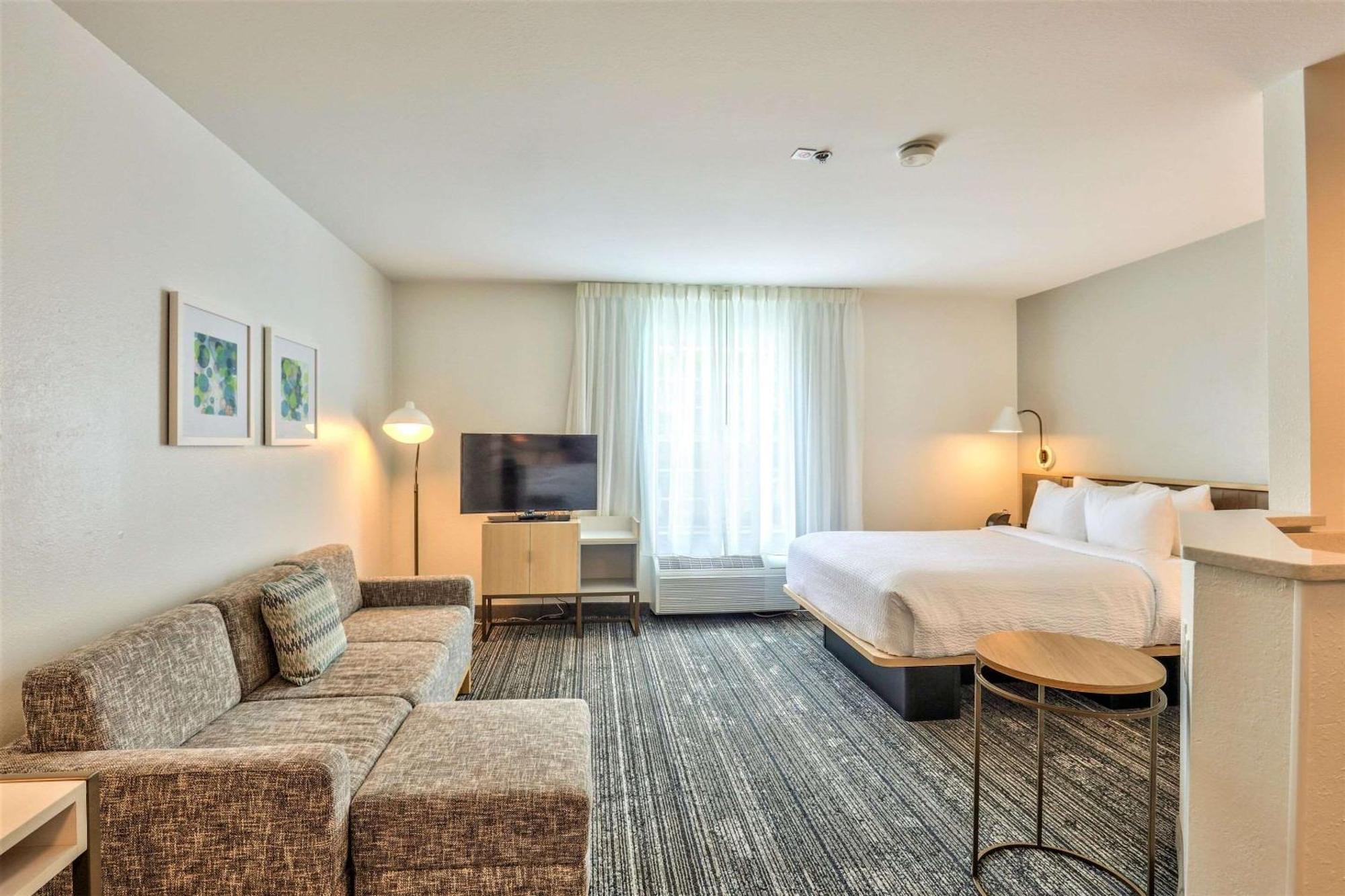 Alluxsuites At 1876, Ascend Hotel Collection Tallahassee Dış mekan fotoğraf